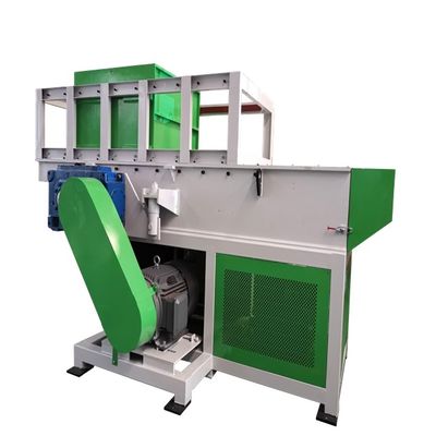630mm PVC HDPE Pipe Plastic Shredder Machine With Magnetic Separator Conveyor Belt